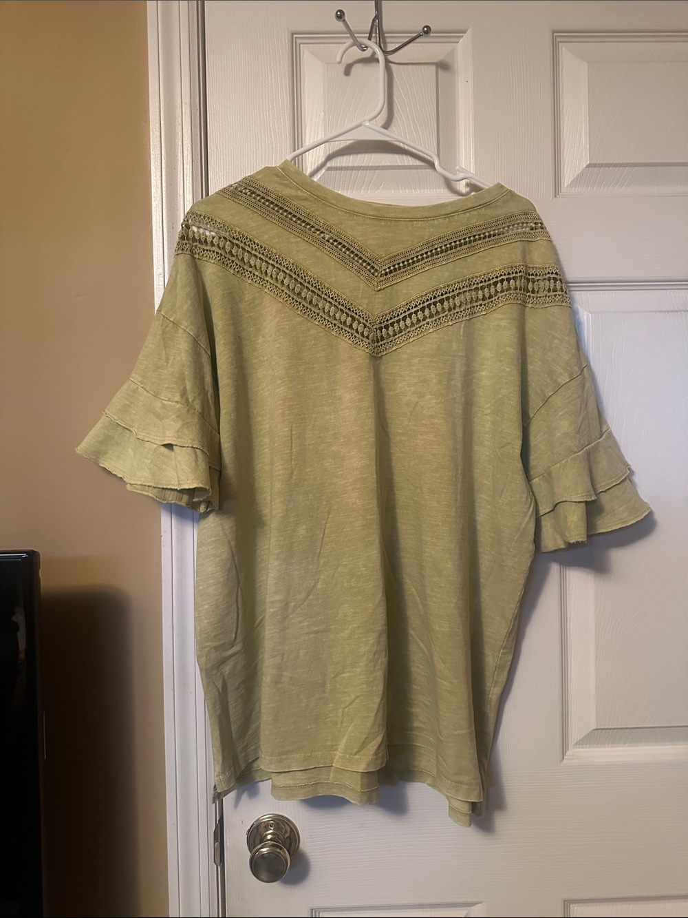 easel Light Green Short Sleeve Tee with Crochet Yoke